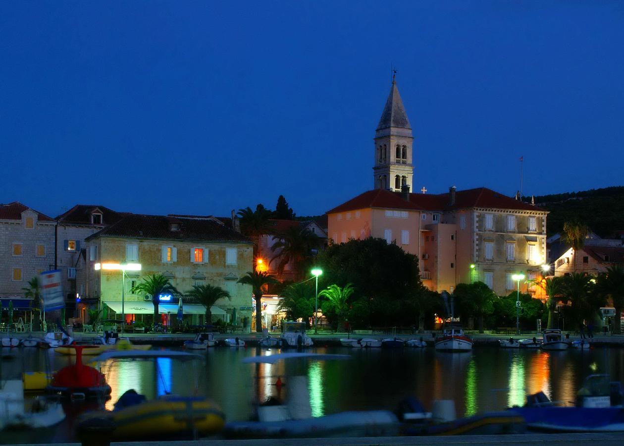 Apartments Raic Supetar Bagian luar foto