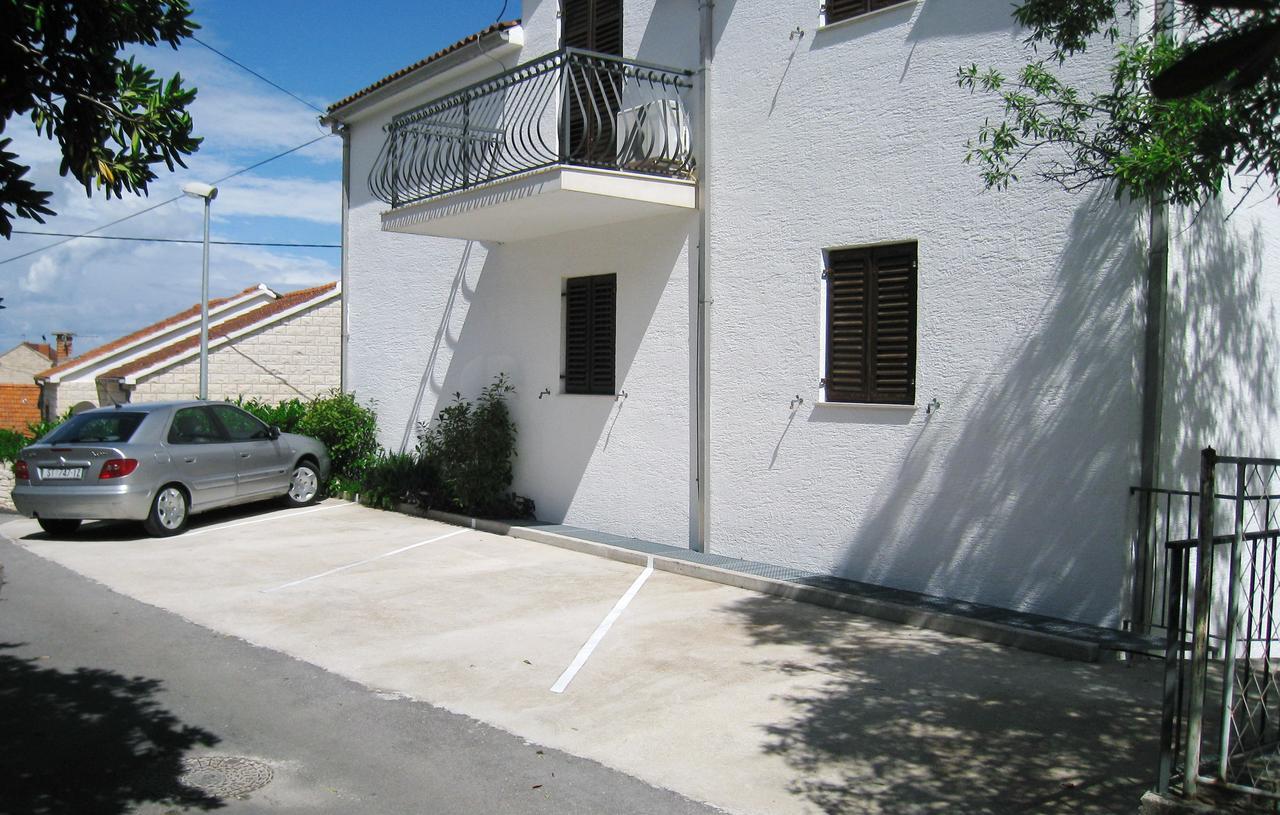 Apartments Raic Supetar Bagian luar foto